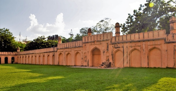 ঈদগাহে খেলাধুলা করা যাবে কি?