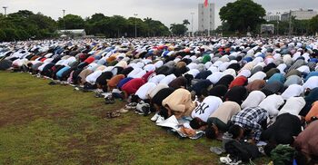 Hajj pilgrims ‘stone the devil’ as Muslims mark Eid-ul-Azha