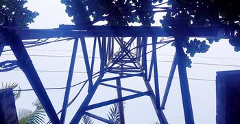 ৩৩ হাজার ভোল্টের বৈদ্যুতিক টাওয়ারের যন্ত্রাংশ চুরি