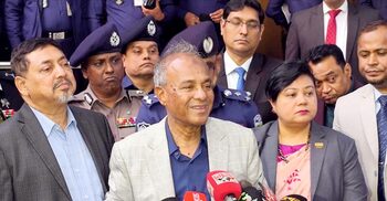 কেউ কেন্দ্র দখল করতে চাইলে ছাড় দেওয়া হবে না: স্বরাষ্ট্র উপদেষ্টা