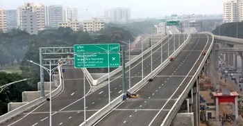 Four-hour free ride on elevated expressway on Dec 25