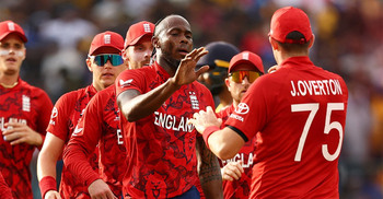 England bowlers secure crucial win over Sri Lanka