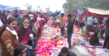 দুইশো বছরের ঐতিহ্য নবীনগরের পৌষ মেলায় মানুষের ঢল