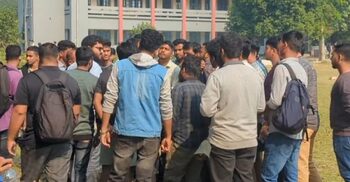 খেলোয়াড়দের ছাত্রদলের হুমকি, শিবিরের ফুটবল টুর্নামেন্ট পণ্ড