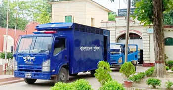 ফরিদপুরে পুলিশের অভিযানে গ্রেফতার ৫৮