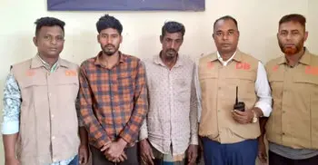 ফরিদপুরে গাঁজাসহ বাবা-ছেলে আটক