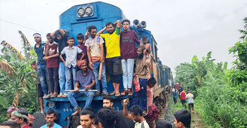 Faridpur residents block highways, railway over constituency redrawing