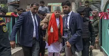 কাশ্মীরের সাবেক মুখ্যমন্ত্রী ফারুক আবদুল্লাহকে লক্ষ্য করে গুলি