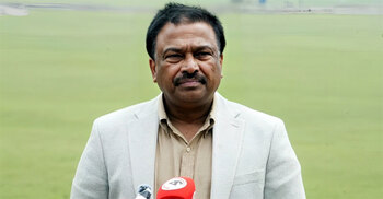 খেলা অবস্থায় রাজনীতি নয়- প্রধানমন্ত্রীর সঙ্গে একমত বিসিবি সহ-সভাপতি