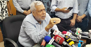 আমার ড্রাইভার একটা লাইসেন্স নিতে ৭ বার ছুটি নিয়েছেন