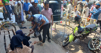 ফেনীতে বেড়েছে মৌসুমি ভিক্ষুকের আনাগোনা