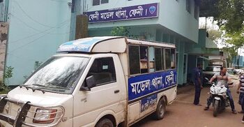 ড্রেনে মিললো অজ্ঞাতপরিচয় নারীর মরদেহ