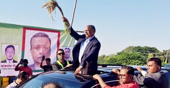 প্রথমবারের মতো নিজের জন্য ভোট চাইলেন মিন্টু