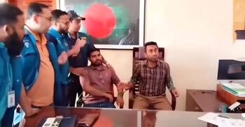 ঘুসের টাকাসহ সোনাগাজীর পিআইও দুদকের হাতে আটক