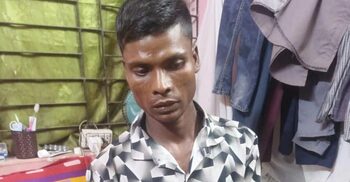 দুই মাসের শিশুকে আছাড় দিয়ে হত্যার অভিযোগে বাবা আটক