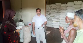ফেনীতে অতিরিক্ত দামে সার বিক্রি করায় জরিমানা