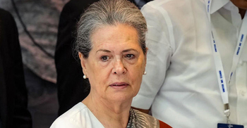 হাসপাতালে সোনিয়া গান্ধী
