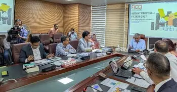 প্রবৃদ্ধি নেতিবাচক, করহারে ‘সমান সুযোগ’ চান বিদেশি বিনিয়োগকারীরা