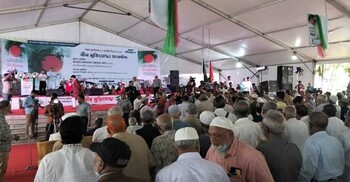 মুক্তিযোদ্ধাদের সংবর্ধনা দিচ্ছে ডিএসসিসি