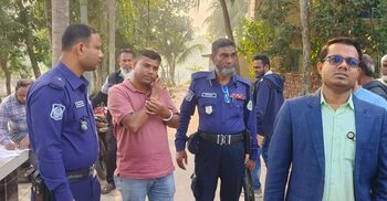 বরিশালে সরকারি খাল দখলকারীকে জেল