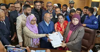 দলবল নিয়ে মনোনয়নপত্র জমা, ফেনী বিএনপিকে ১৫ হাজার টাকা জরিমানা