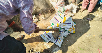 নকল সার বিক্রির দায়ে ব্যবসায়ীকে লাখ টাকা জরিমানা