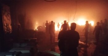 শ্রীপুরে টাইলস্ কারখানায় আগুন