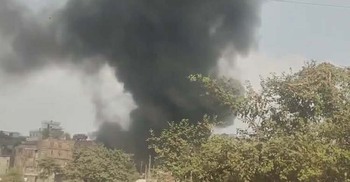 লালবাগে প্লাস্টিকের গোডাউনে আগুন, নিয়ন্ত্রণে ৪ ইউনিট