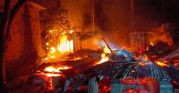 বাগেরহাটে যুবদল নেতার বাড়িতে আগুন