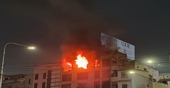 বনানীতে পাঁচতলা ভবনে আগুন