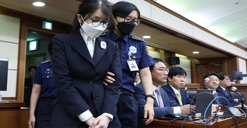South Korea’s ex-first lady faces bribery charges