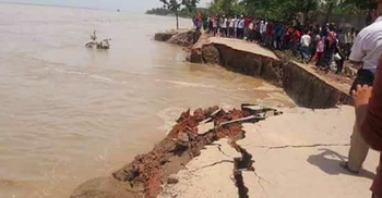 চেয়ে দেখা ছাড়া কোনো উপায় নেই তিন গ্রামের মানুষের