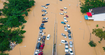 Floods in Asia claim around 600 lives, hundreds still missing