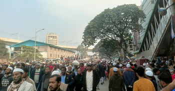 কানায় কানায় পূর্ণ মানিক মিয়া অ্যাভিনিউ-ফার্মগেট, উড়ালসড়কেও মানবঢল