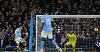 City edge Newcastle to pressure Arsenal as Chelsea drop points