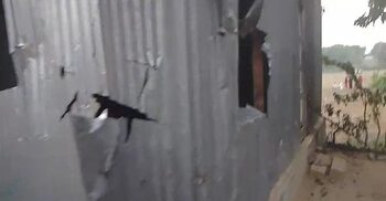 ফরিদপুরে আওয়ামী লীগ-বিএনপি সংঘর্ষ, বাড়িঘর ভাঙচুর-আগুন