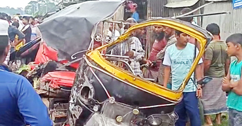 ফরিদপুরে বাস-মাহেন্দ্র মুখোমুখি সংঘর্ষে নিহত ৫
