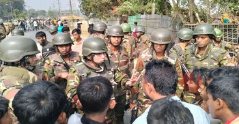 মিয়ানমার থেকে ছোড়া গুলিতে টেকনাফে শিশু গুলিবিদ্ধ