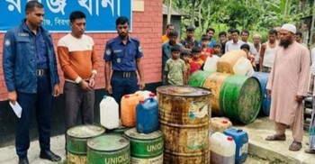 অভিযানে অবৈধ মজুত ২ লাখ ৭২ হাজার লিটার জ্বালানি তেল উদ্ধার