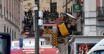 15 killed after funicular derails, hits building in Lisbon