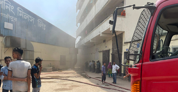 গাজীপুরে টেক্সটাইল মিলে আগুন, নিয়ন্ত্রণে ৮ ইউনিট
