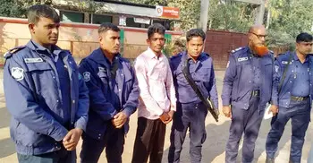 গাইবান্ধায় শিক্ষক নিয়োগ পরীক্ষায় ডিভাইসসহ পরীক্ষার্থী আটক