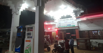 গাইবান্ধায় কালোবাজারে তেল বিক্রি করায় পাম্প ম্যানেজারকে কারাদণ্ড