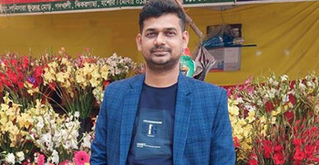 ইন্স্যুরেন্স কোম্পানিতেও চাকরি করেন মোবারকগঞ্জ চিনিকল কর্মকর্তা