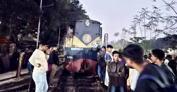 তিন ঘণ্টা পর ঢাকা-ময়মনসিংহ ট্রেন চলাচল শুরু