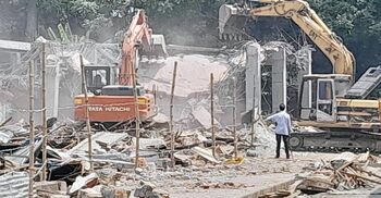 মসজিদ-মার্কেট নির্মাণেও টিকলো না অবৈধ দখল, অবশেষে উচ্ছেদ