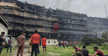 ধ্বংসস্তূপ গাজী টায়ার কারখানা, মরদেহের অপেক্ষায় স্বজনরা
