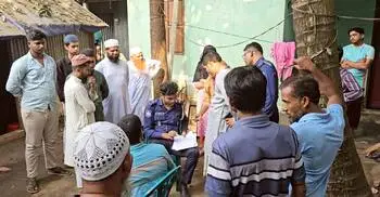 দুর্গন্ধের উৎস খুঁজতে গিয়ে মিললো নারীর খণ্ডিত মরদেহ