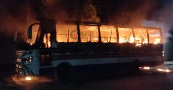রাতে গাজীপুর মহানগরে যাত্রীবাহী বাসে আগুন