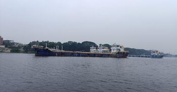 ফুটবল তুলতে গিয়ে নদীতে ডুবে কিশোরের মৃত্যু